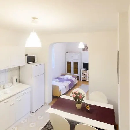 Apartment Apartments Nika Zadar