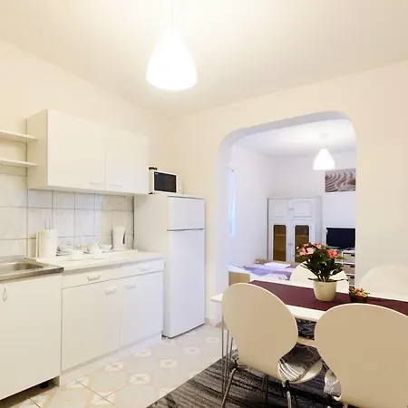 Apartment Apartments Nika Zadar