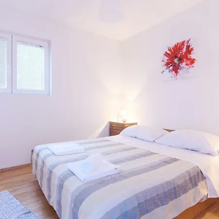 Apartments Nika Apartment Zadar