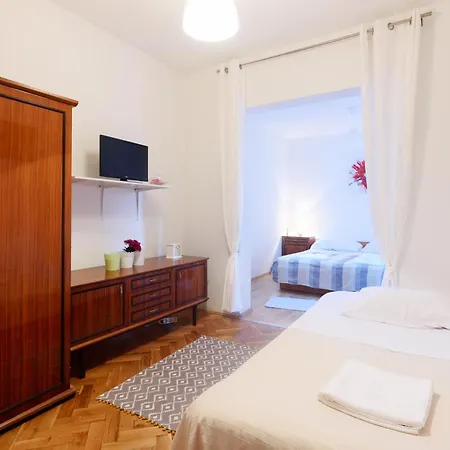 Apartments Nika Apartment Zadar